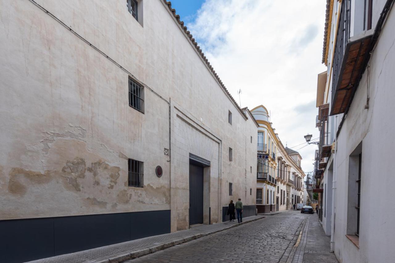 Apartamento En Monumento Historico Nacional Corral Del Conde-Duque De Olivares Севилья Экстерьер фото