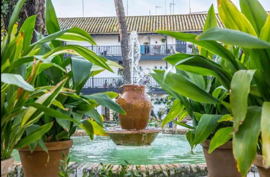 Apartamento En Monumento Historico Nacional Corral Del Conde-Duque De Olivares Севилья Экстерьер фото